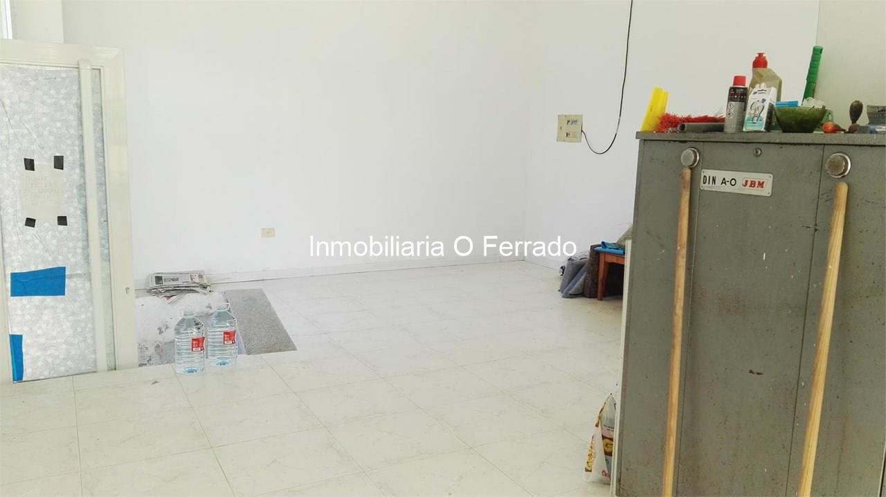 Foto 5 Bajo en Ribeira