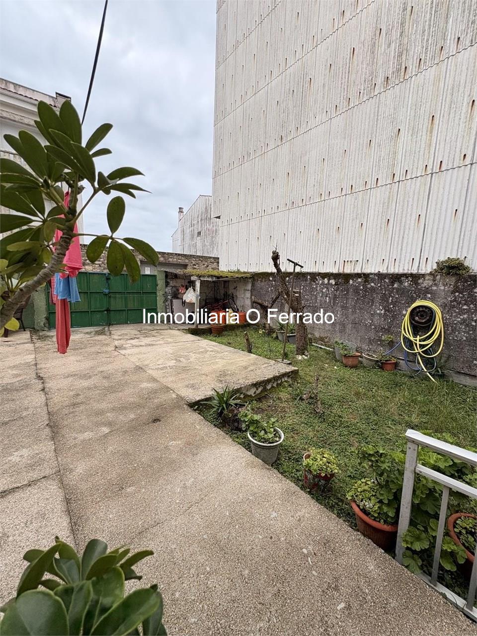Foto 2 CASA DE 3 PLANTAS EN PUEBLA DEL CARAMIÑAL