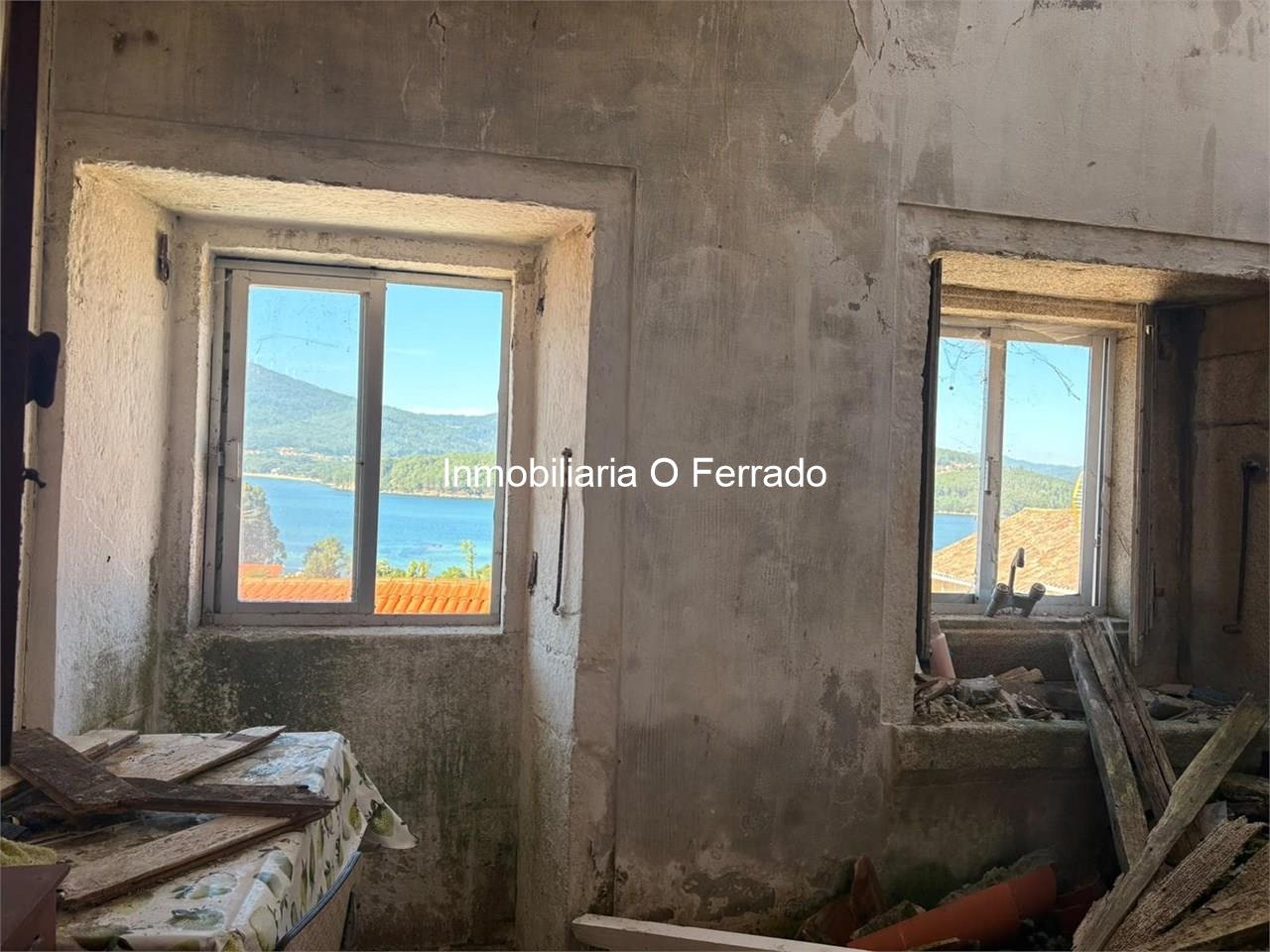 Foto 4 CASA  PARA REFORMAR 